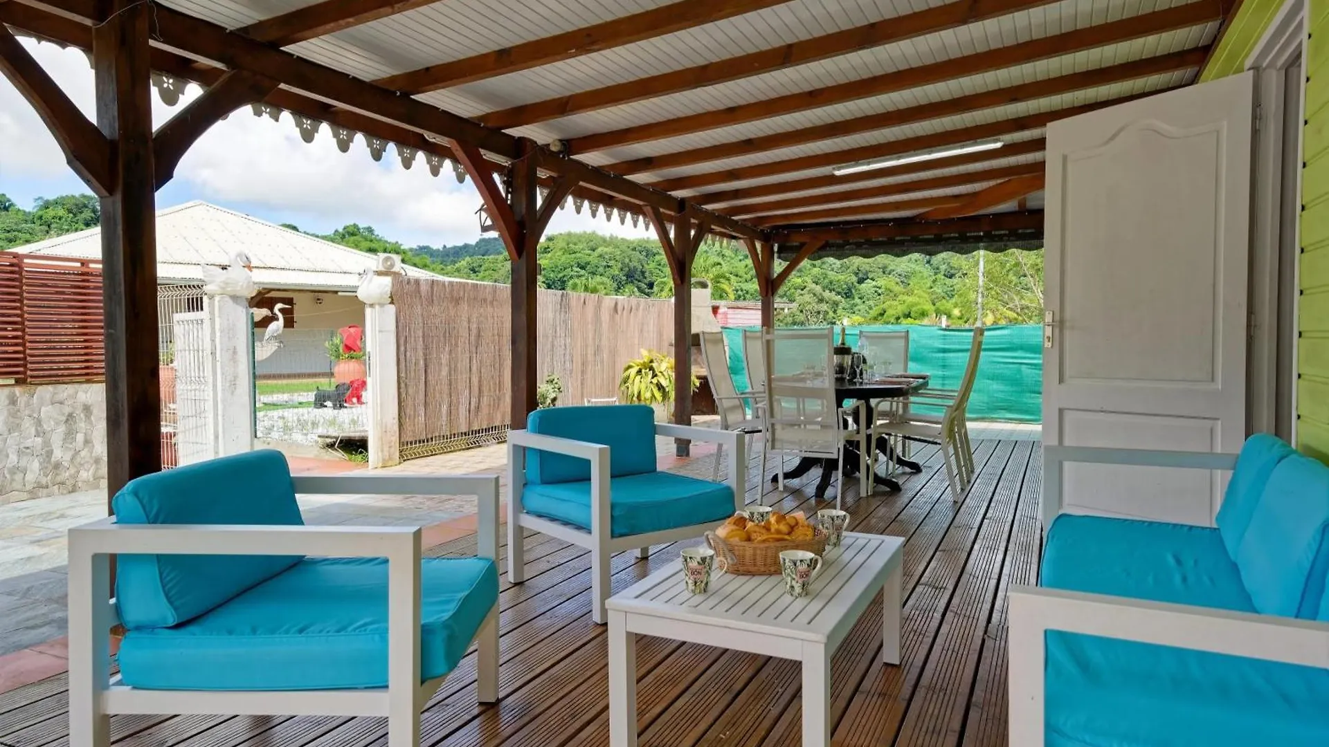 Villa Avec Piscine Privee A Gros-Morne